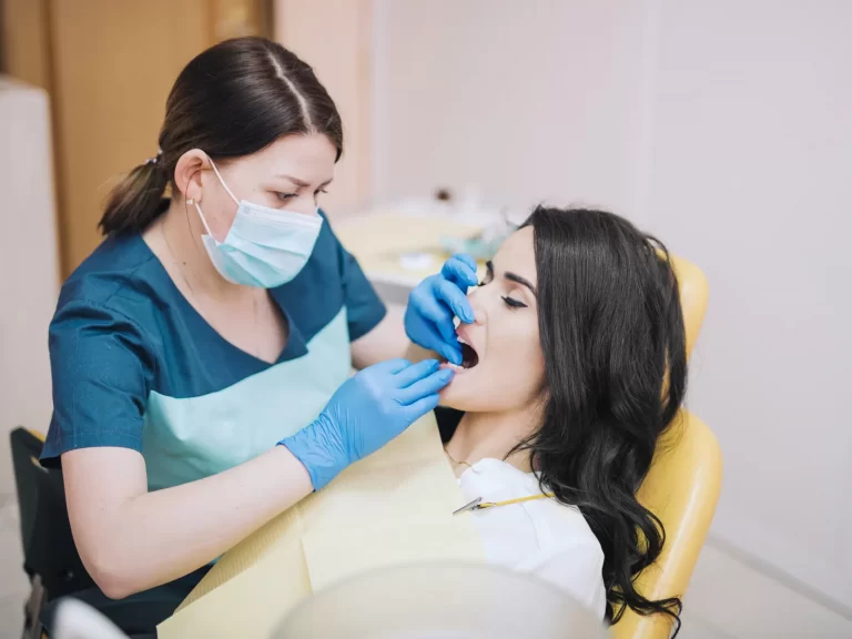 Find the Right Dentist for Your Oral Health Needs